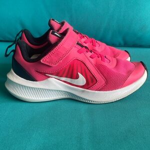 Kids Nike Downshifter 10 size 13.5C